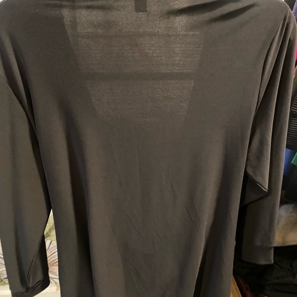 Women’s dress shirt, size XL - Picture 3 of 3